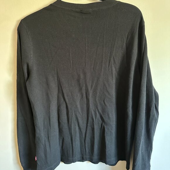 Levi’s Jakob Henley - Picture 5 of 9